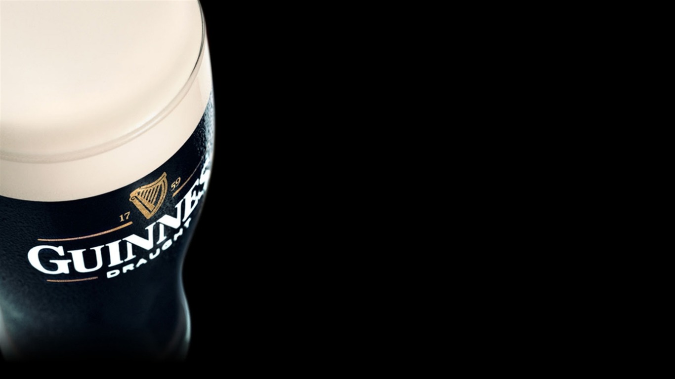 Advertising / Guinness Beer-brand Advertising Hd Wallpaper - Guinness Beer Black Background , HD Wallpaper & Backgrounds