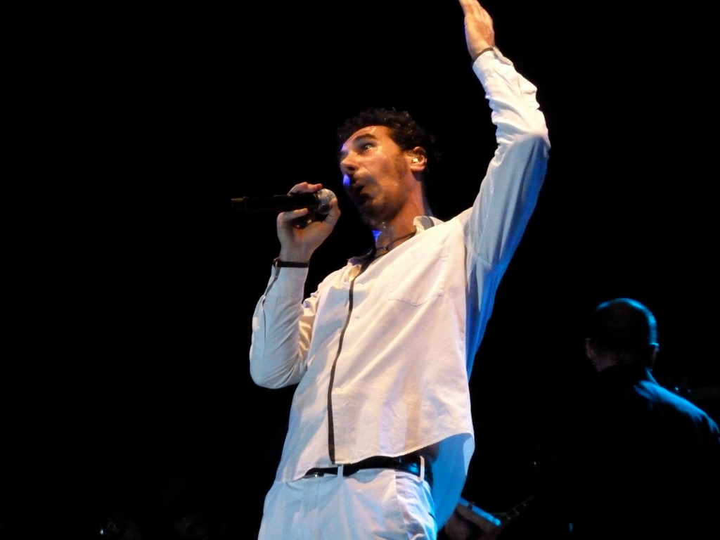 Serj Tankian Live @ Estragon Bologna - Rock Concert , HD Wallpaper & Backgrounds