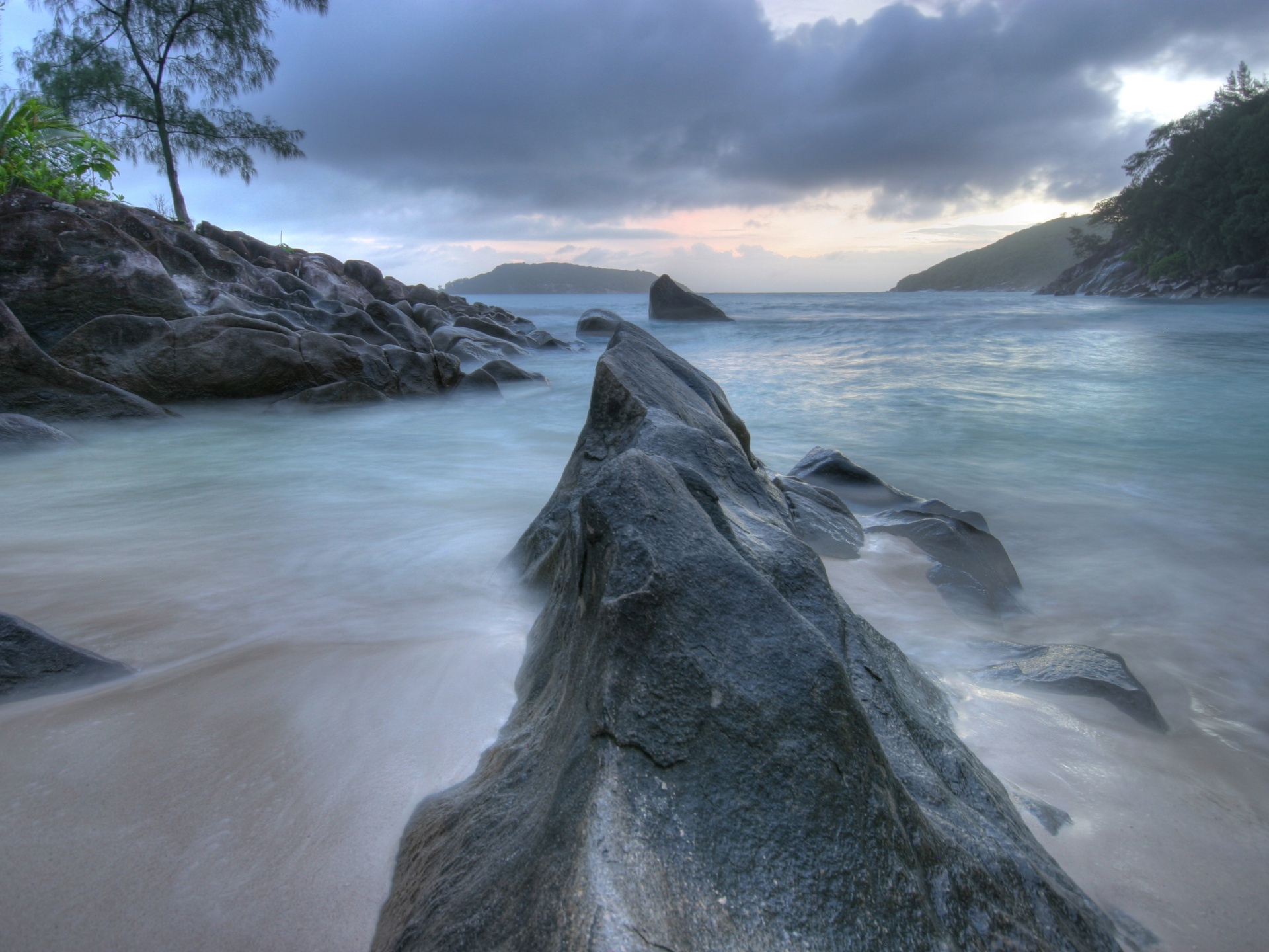 Seychelles Beach Wallpaper - Coast , HD Wallpaper & Backgrounds