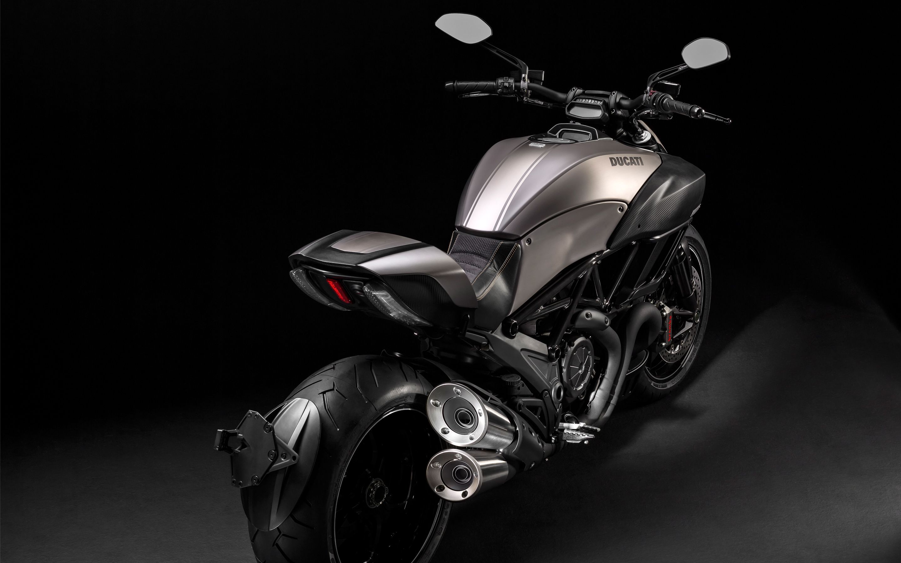 2015 Ducati Diavel Titanium Wallpapers - Ducati Diavel Titanium , HD Wallpaper & Backgrounds