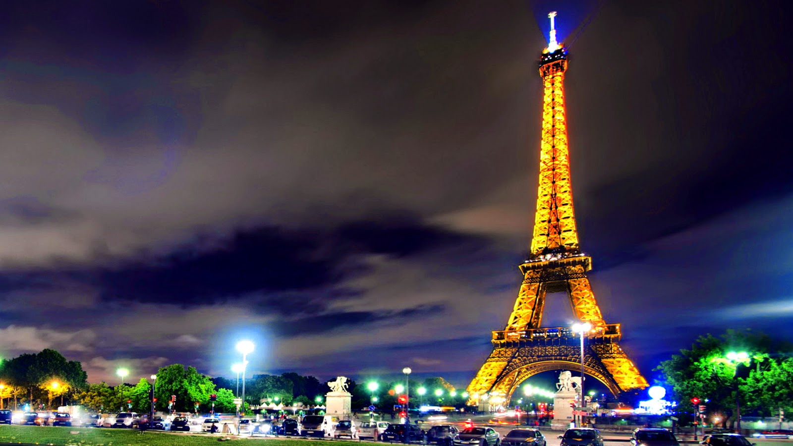 Nice Pics Wallpaper - Eiffel Tower , HD Wallpaper & Backgrounds