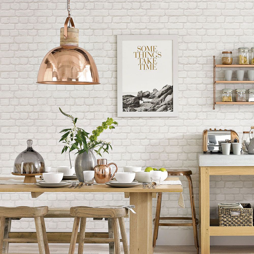 White Country Kitchen With Brick-effect Wallpaper - White Brick Wallpaper Kitchen , HD Wallpaper & Backgrounds