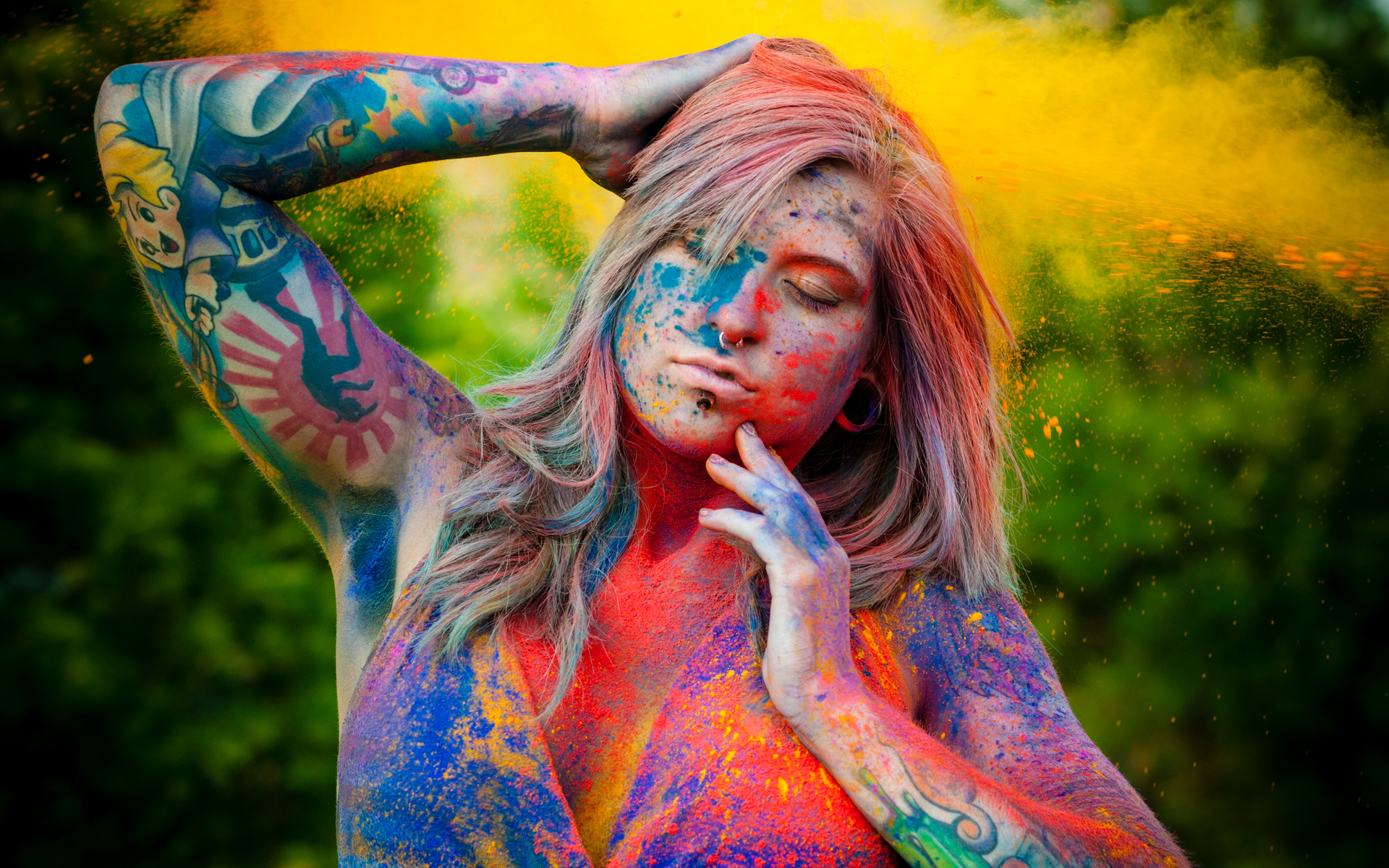 Holi Hd Wallpaper - Holi Background With Girl , HD Wallpaper & Backgrounds