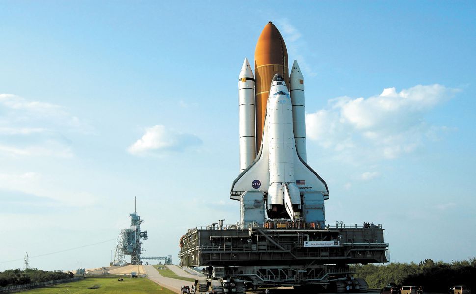 Space Shuttle Launch Hd Wallpaper - Space Shuttle Traveling To Launch Pad , HD Wallpaper & Backgrounds