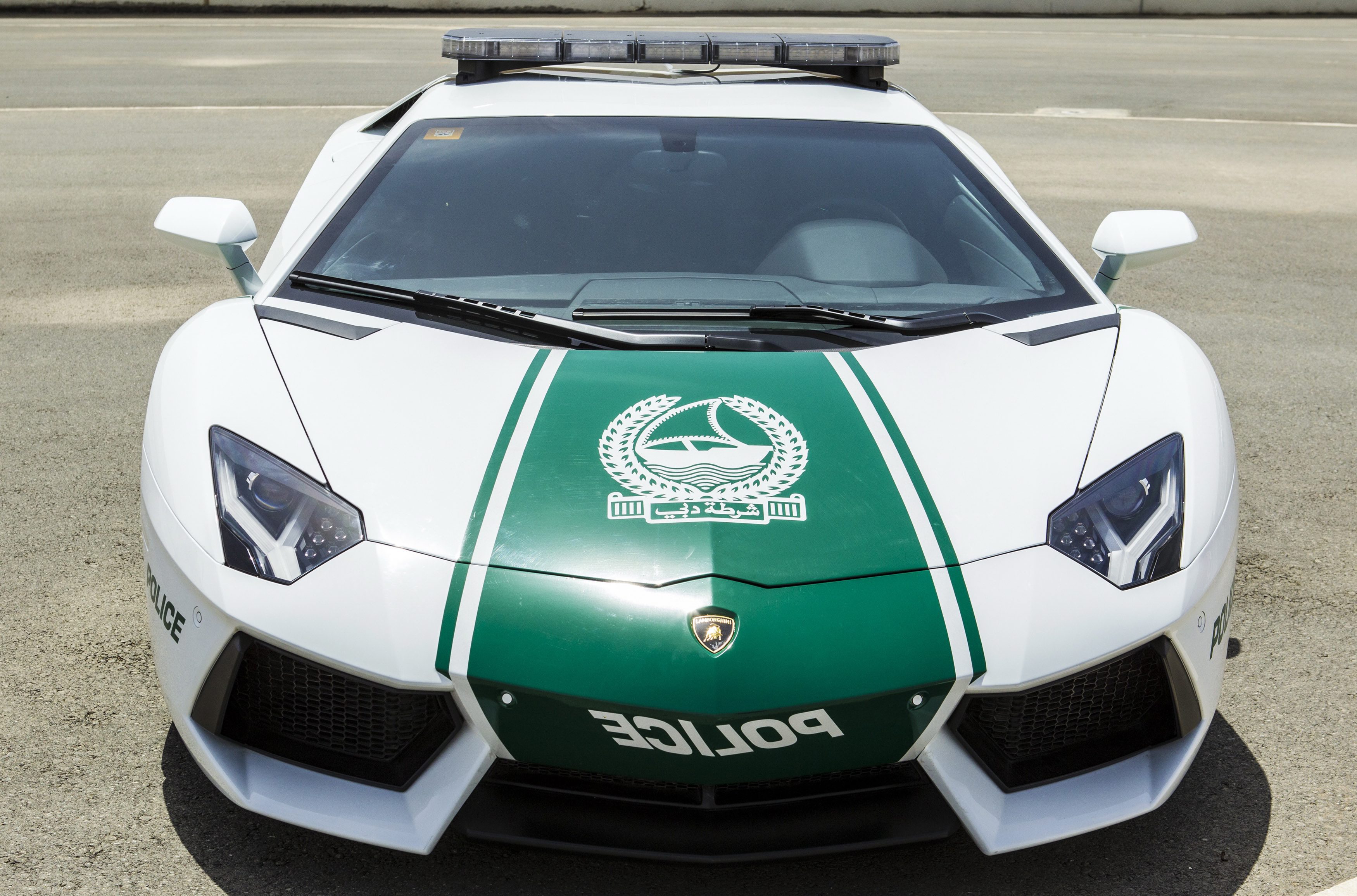 Uae Dubai Police Lamborghini Lamborghini Police 4k - Dubai Police Car Lamborghini Aventador , HD Wallpaper & Backgrounds