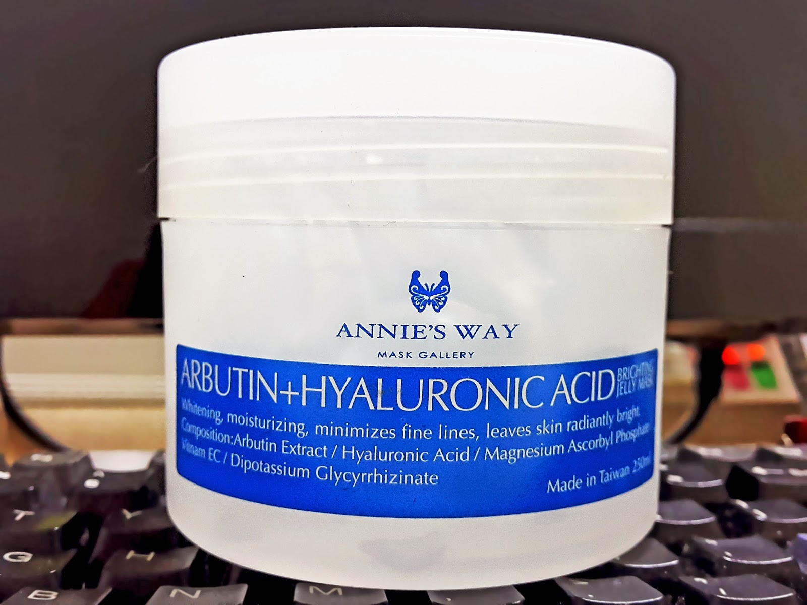 [review] Annie's Way Arbutin Hyaluronic Acid Brightening - Cosmetics , HD Wallpaper & Backgrounds