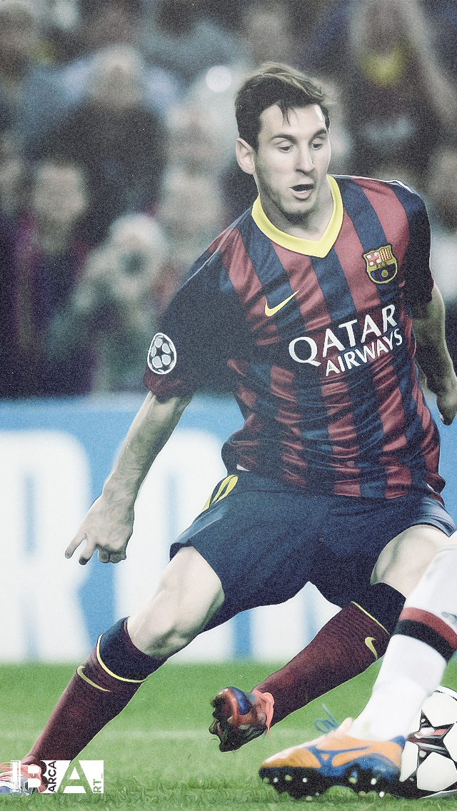 A Simple Grainy Wallpaper Of Messi In Action As He - Kick Up A Soccer Ball , HD Wallpaper & Backgrounds