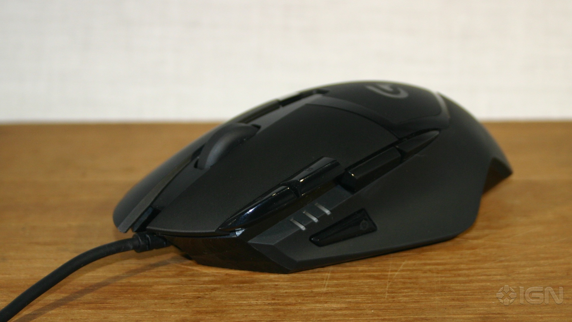 Logitech's G402 Hyperion Fury Promises Quick Response - Logitech G402 , HD Wallpaper & Backgrounds