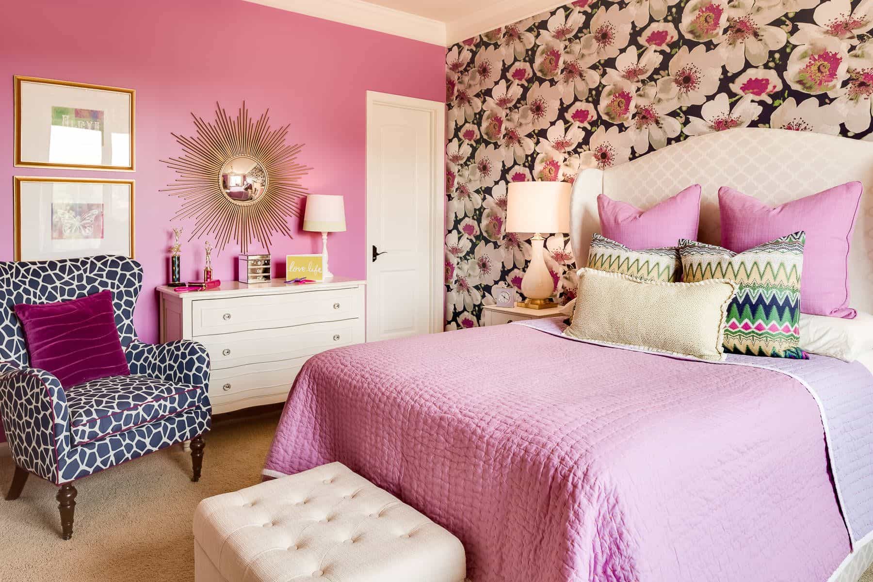 Eclectic Bedroom With Wallpaper And Sunburst Mirror - Pink Teenage Girl Bedrooms , HD Wallpaper & Backgrounds