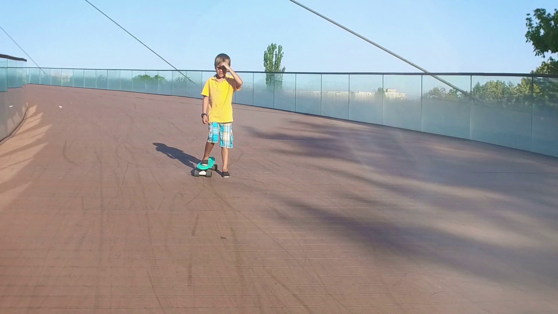 Child Cruising, Down A Bridge On A Pennyboard, Flares, - Freeride , HD Wallpaper & Backgrounds