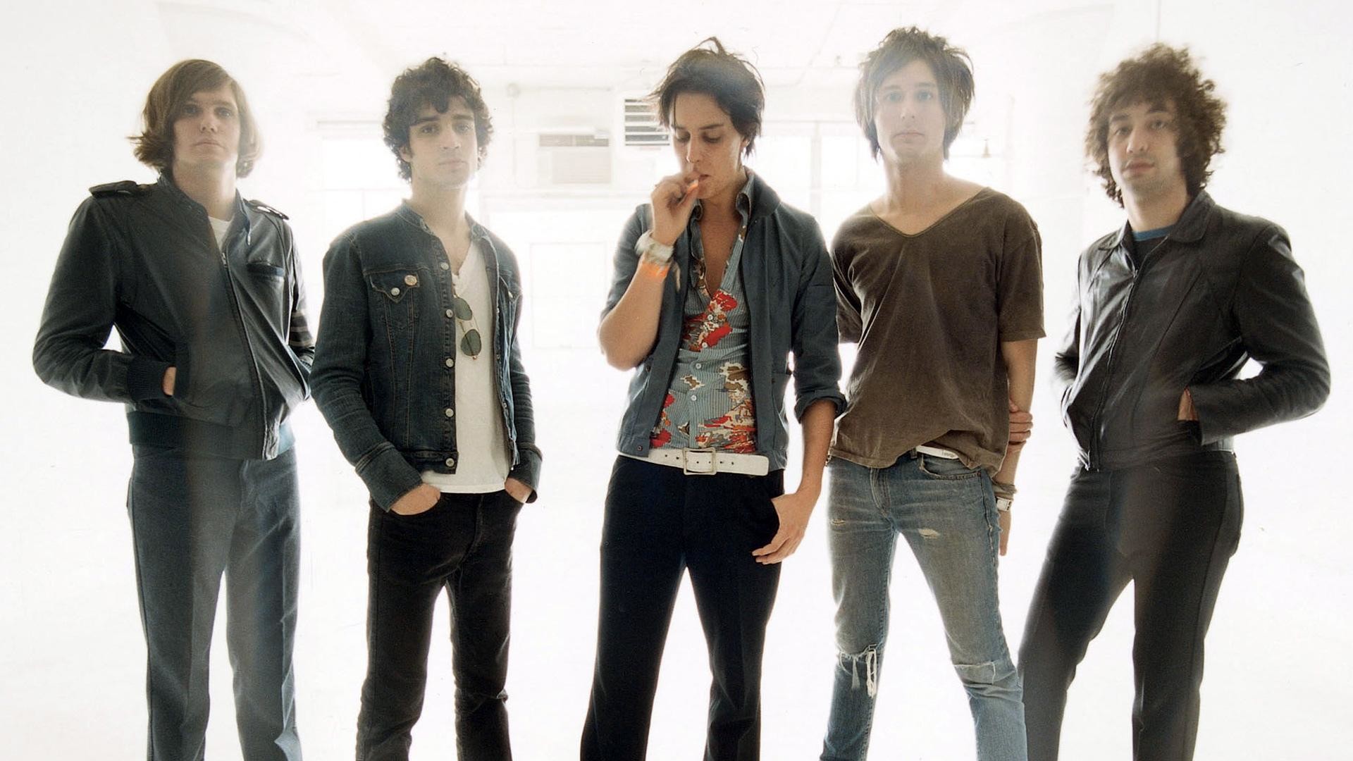 The Strokes Wallpapers Hd Quality - Strokes Style , HD Wallpaper & Backgrounds
