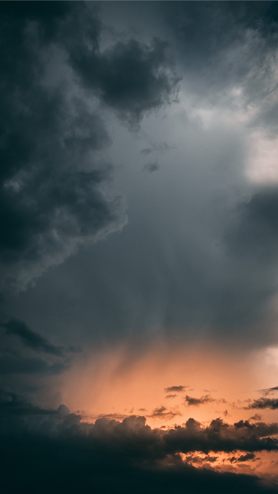 Stormy Love Iphone 8 Wallpaper - Sky Background For Mobile , HD Wallpaper & Backgrounds
