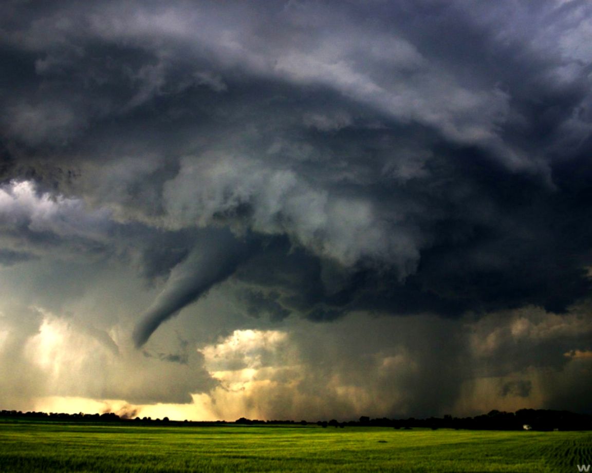 Classy Storm Cloud Wallpaper With Little Tornado Weather - High Resolution Storm Clouds , HD Wallpaper & Backgrounds