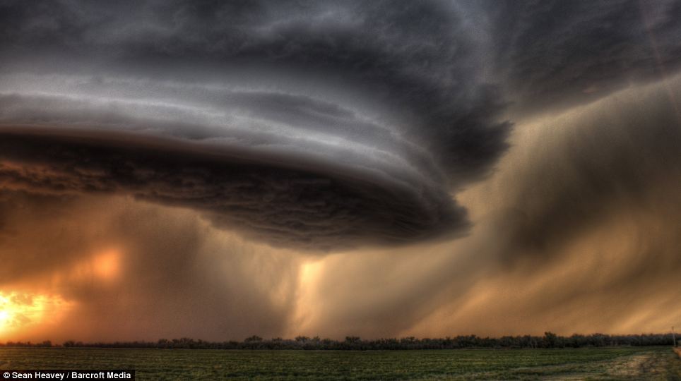 Types Of Storm Clouds - Mothership Sean Heavey , HD Wallpaper & Backgrounds