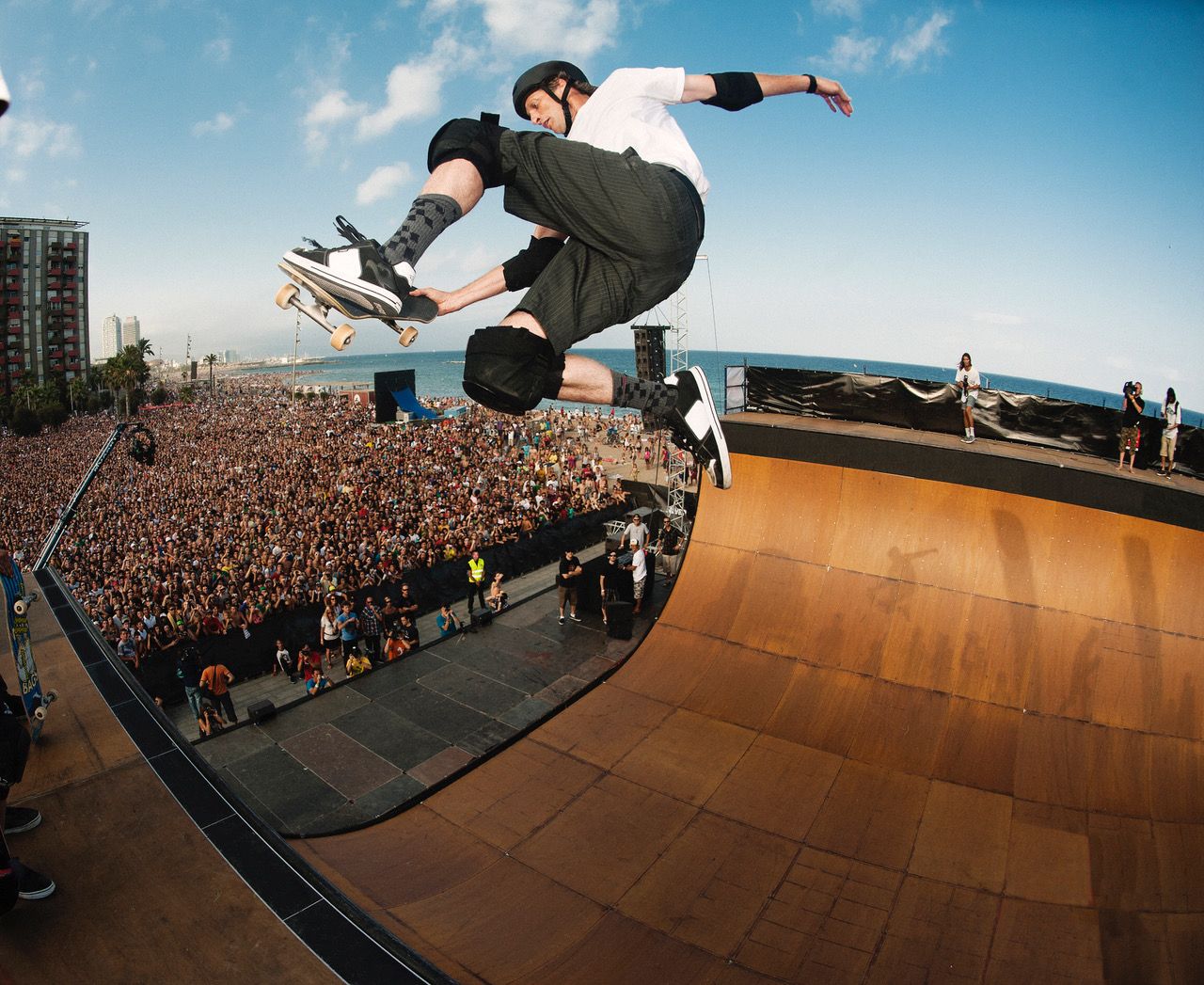 Tony Hawk At - Tony Hawk 900 , HD Wallpaper & Backgrounds