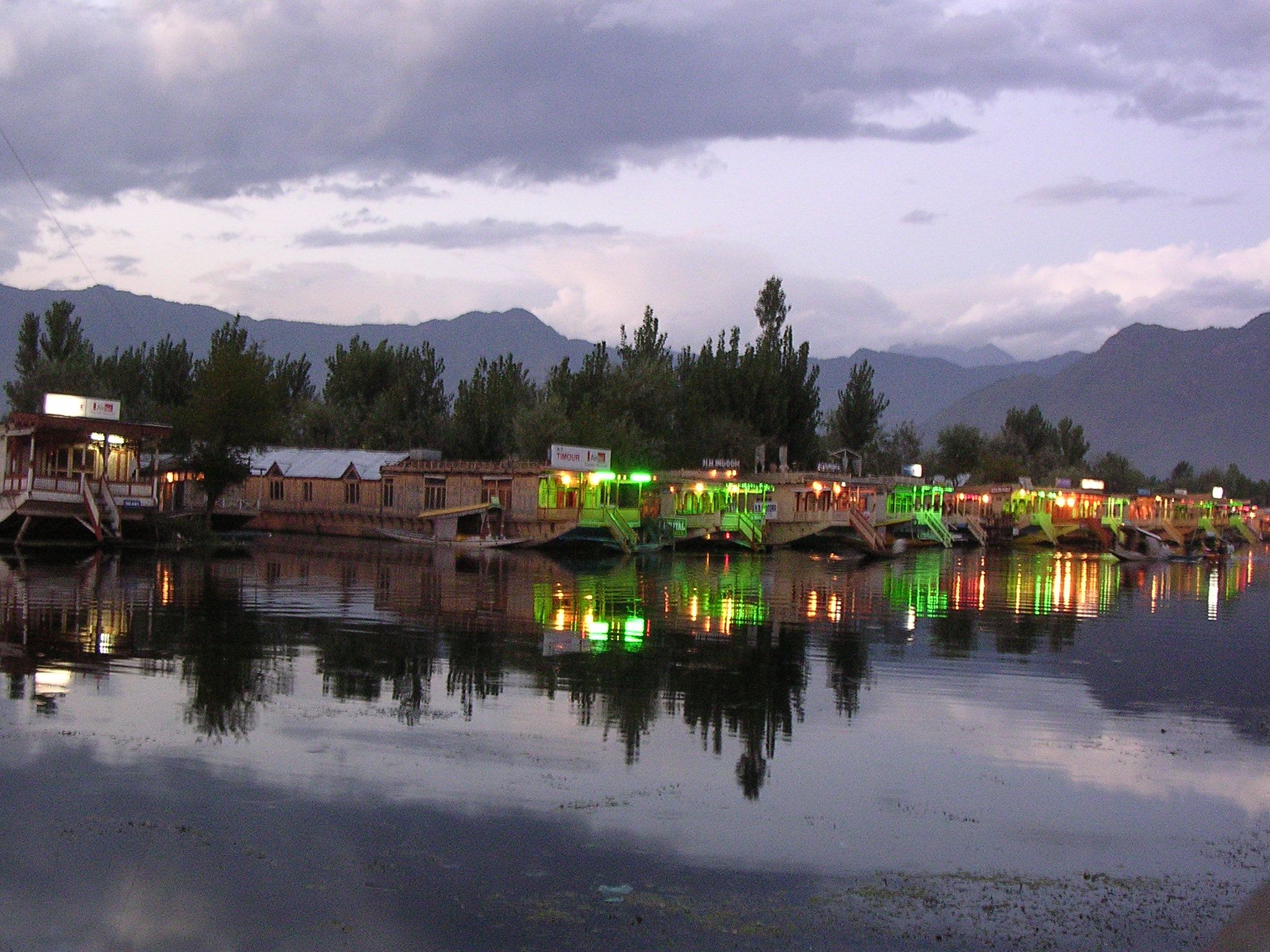 An - Srinagar Dal Lake , HD Wallpaper & Backgrounds