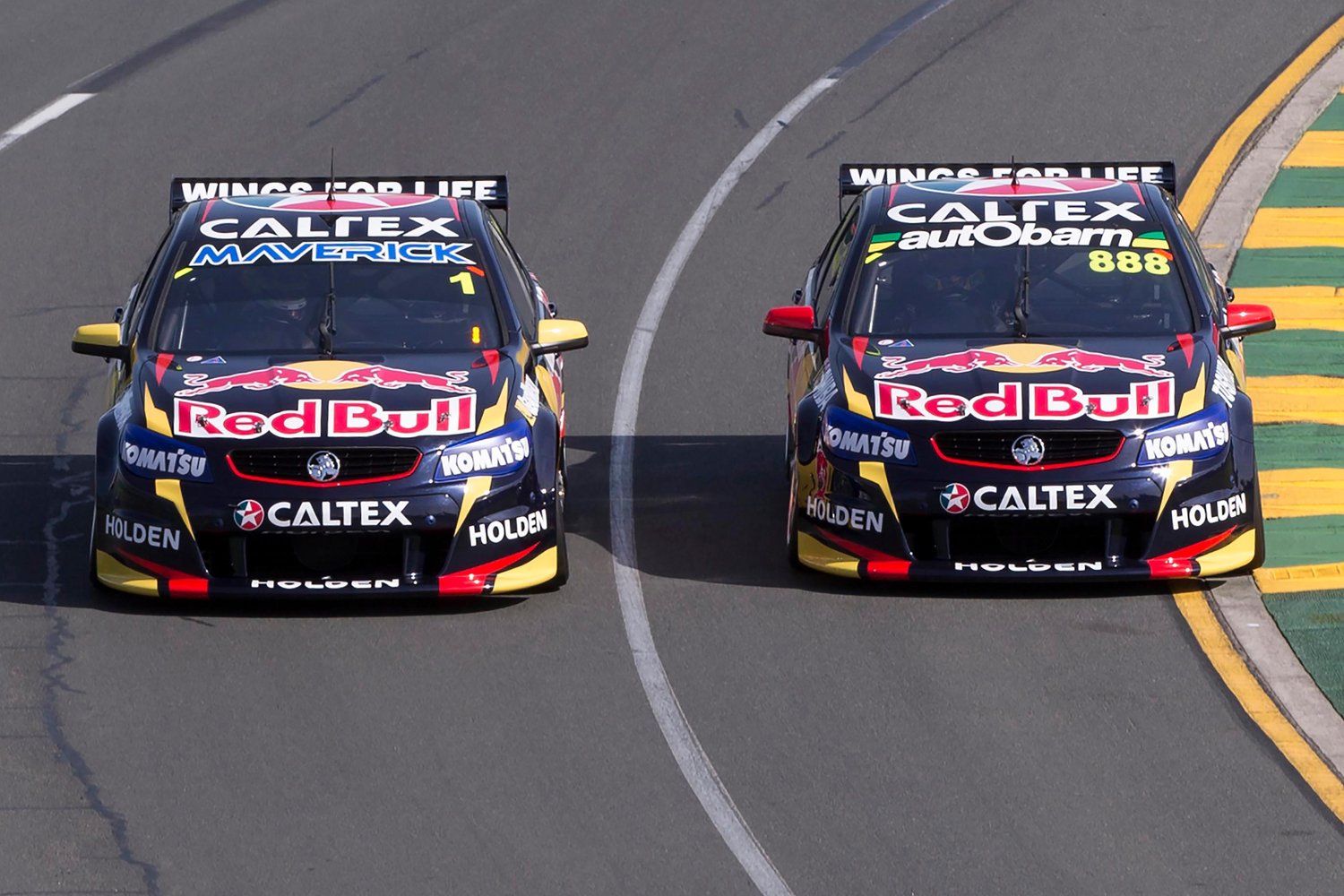 V8 Supercars Wallpaper - Touring Car Racing , HD Wallpaper & Backgrounds