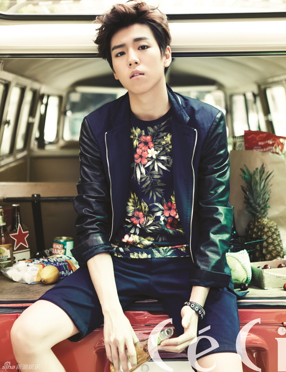 I Swear Lee Hyun Woo Can Have His Hair Like A Mushroom - Lee Hyun Woo Photoshoot , HD Wallpaper & Backgrounds