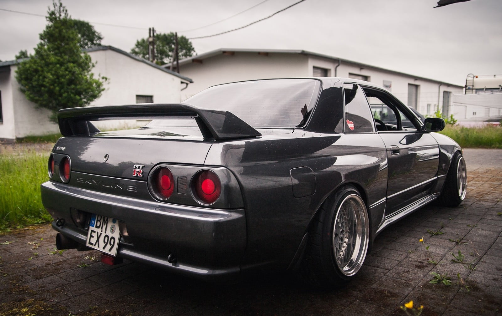 Gray Coupe, Nissan, Skyline, Nissan Skyline R32, Nissan - Nissan Skyline R32 Stance , HD Wallpaper & Backgrounds