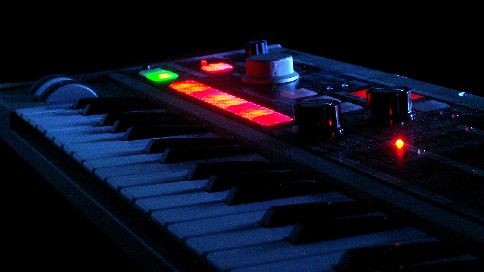 Piano, Musical Instrument, Musical Instrument Accessory, - Piano , HD Wallpaper & Backgrounds