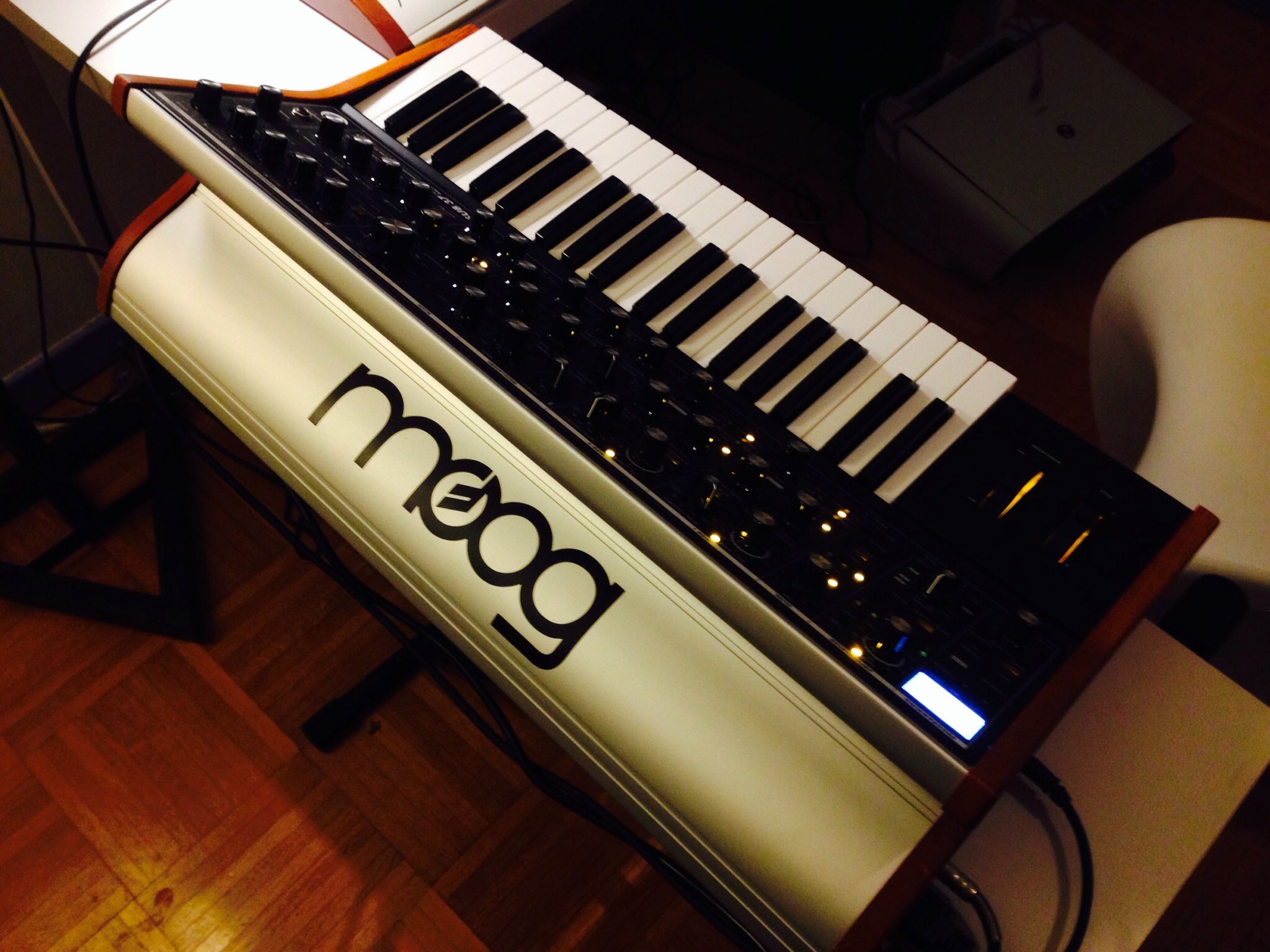 Moog Music Sub 37 Tribute - Moog Sub 37 , HD Wallpaper & Backgrounds