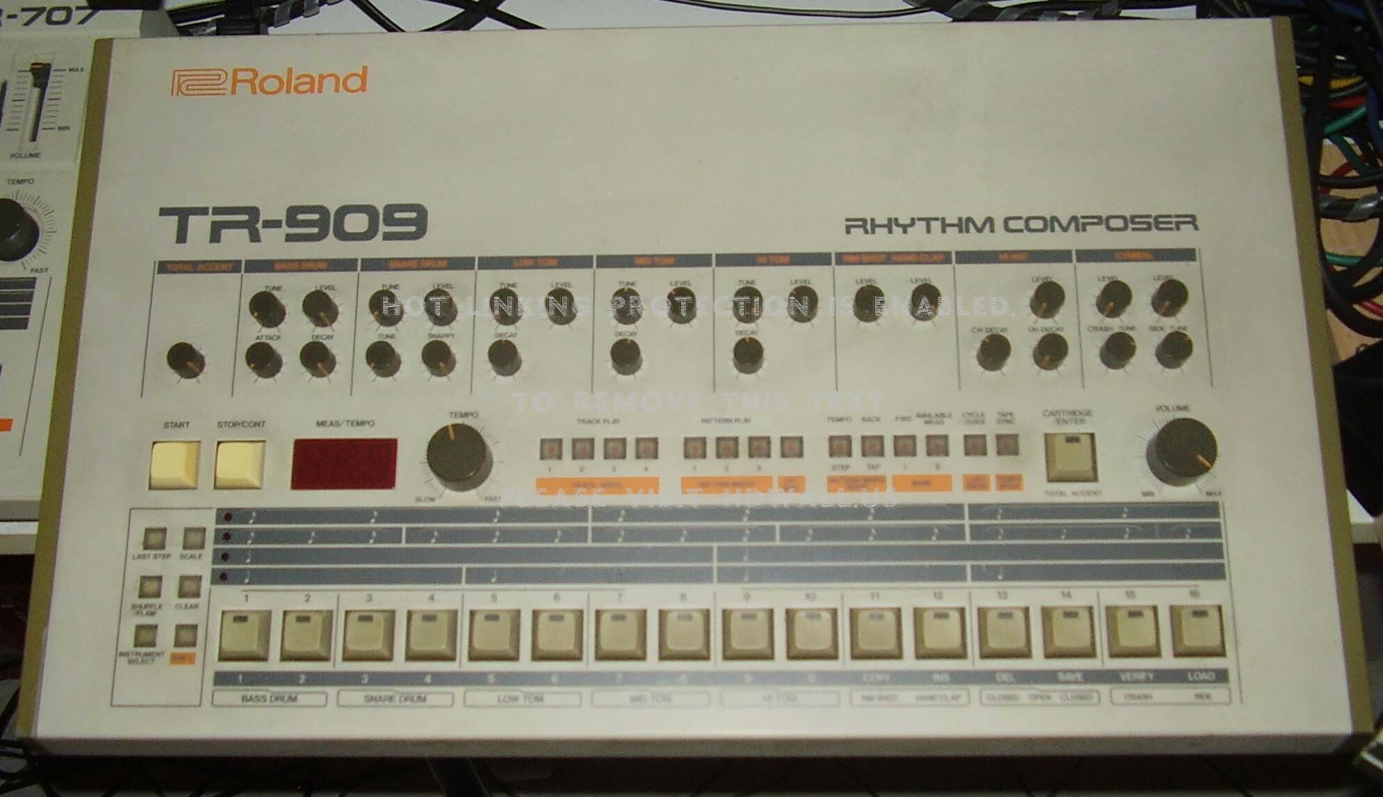 One after 909. Roland tr-909. драм-машина «roland tr-909.