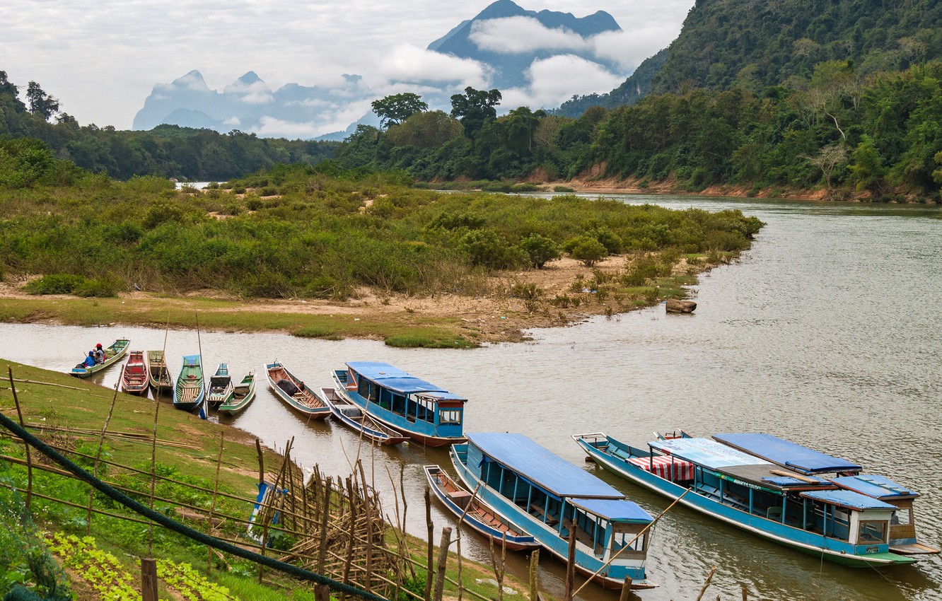 Photo Wallpaper Forest, Clouds, Trees, Mountains, River, - Rios En Laos , HD Wallpaper & Backgrounds