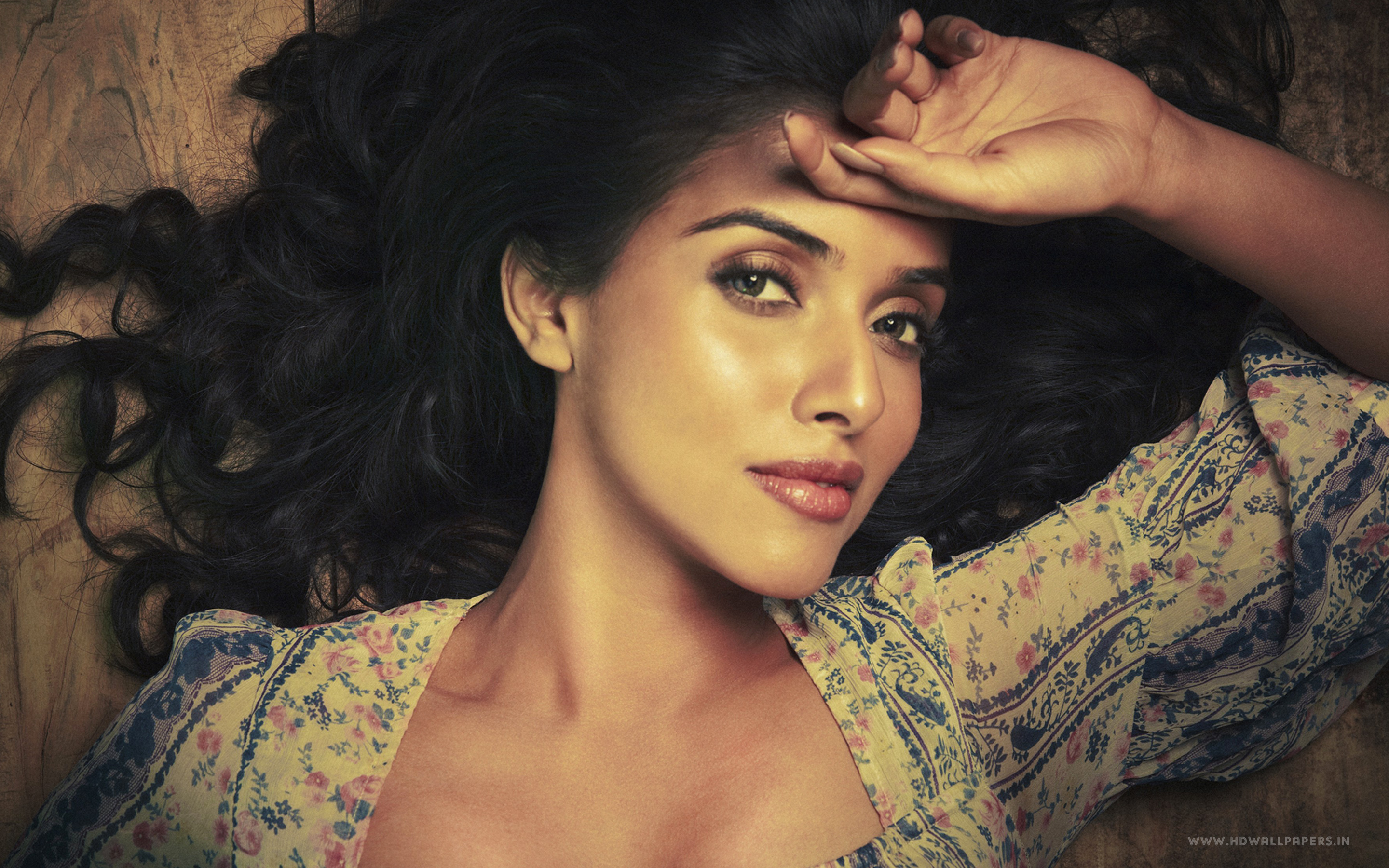 Bollywood Actress Asin Wallpaper - All Bollywood Heroine Name , HD Wallpaper & Backgrounds