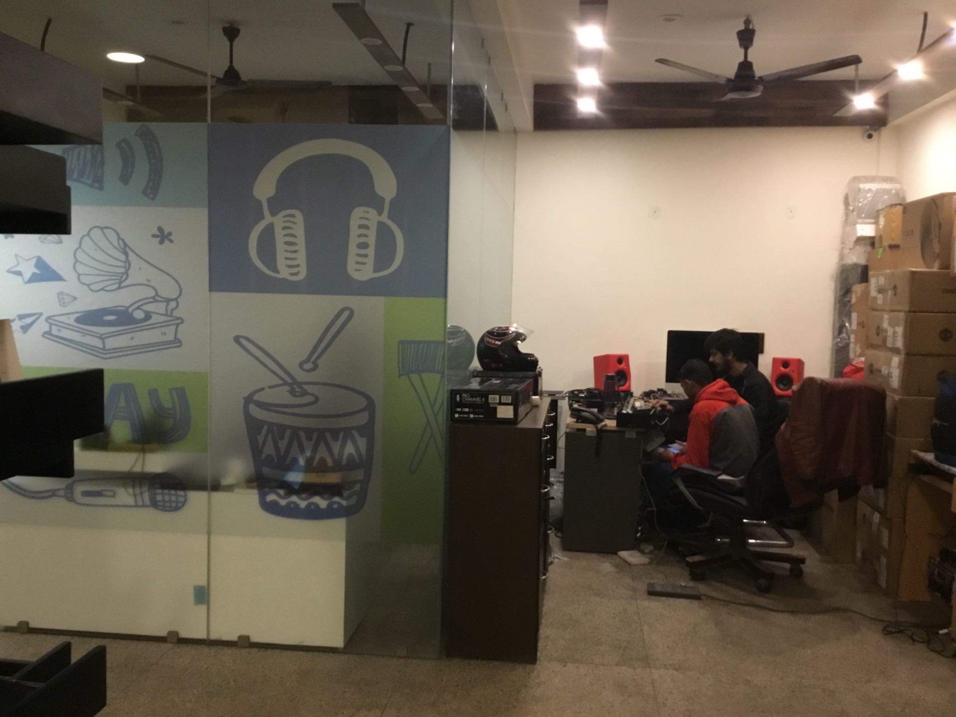 Beatbox Entertainment Photos, Kalkaji, Delhi - Interior Design , HD Wallpaper & Backgrounds