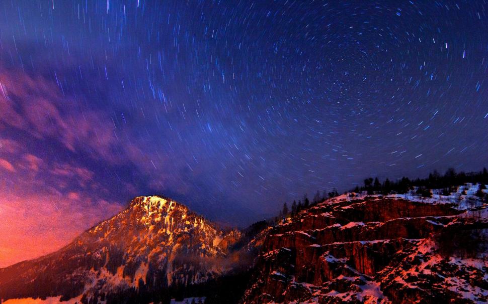Orionid Meteor Shower Over The Mountain Wallpaper - Star Photography Hd , HD Wallpaper & Backgrounds