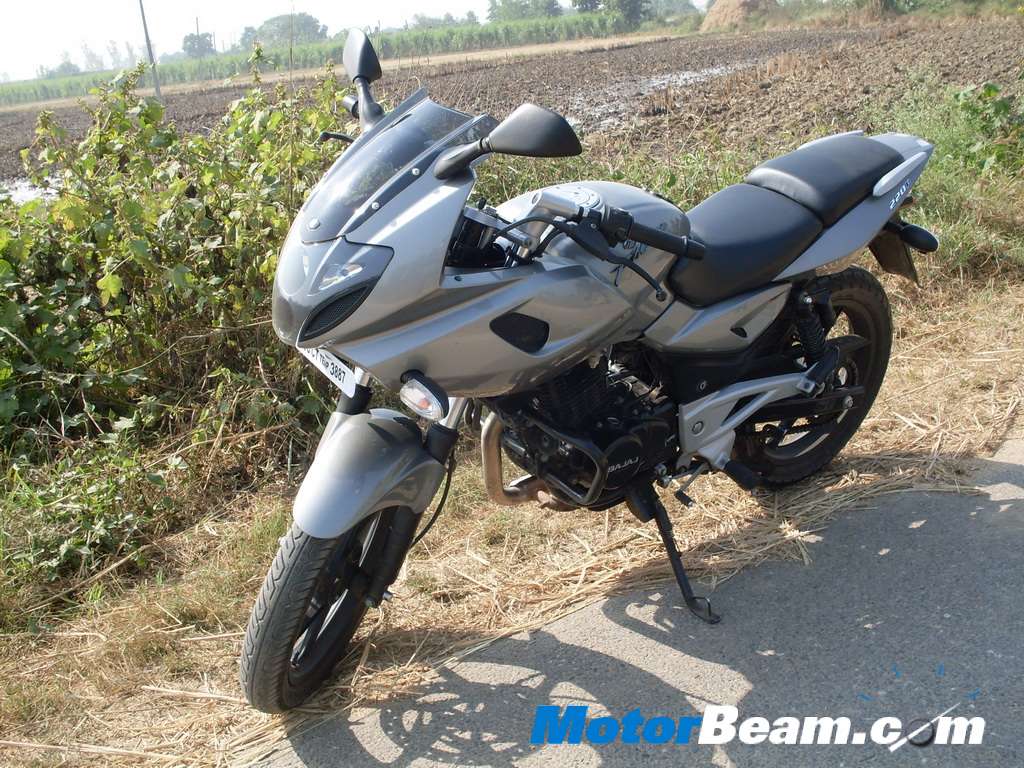 Bajaj Pulsar 220f Grey - Bajaj Pulsar 220 F , HD Wallpaper & Backgrounds