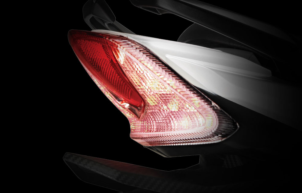 Tvs Apache Rtr 160 Led Tail Lamp - Apache Back Light , HD Wallpaper & Backgrounds