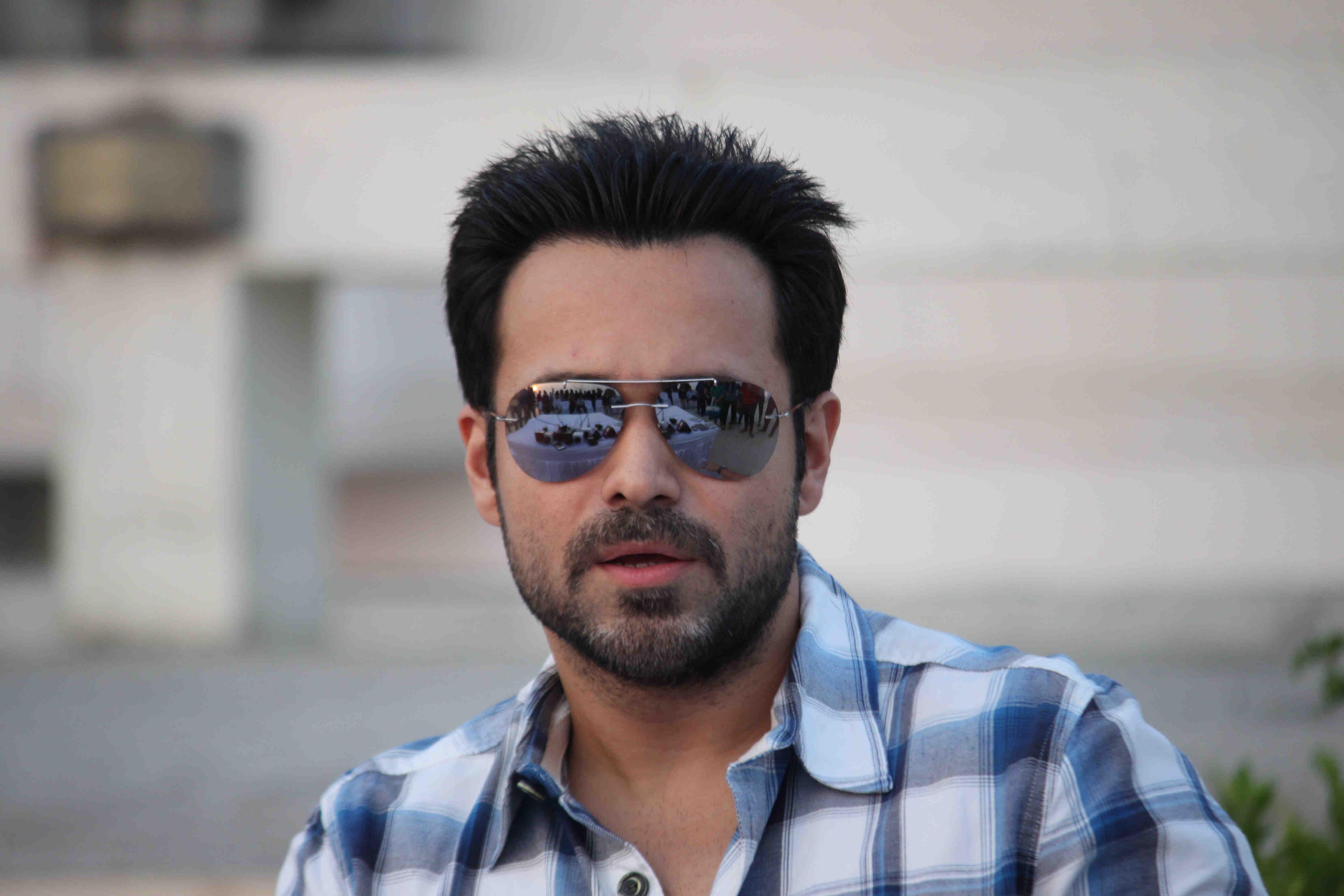 Emraan Hashmi Hd Wallpapers Awarapan - Indian Film Actor Emraan Hashmi , HD Wallpaper & Backgrounds