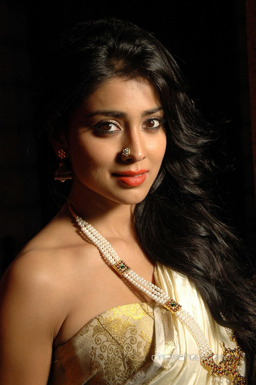 Shriya Saran İmages - Actress Shriya Saran Age , HD Wallpaper & Backgrounds
