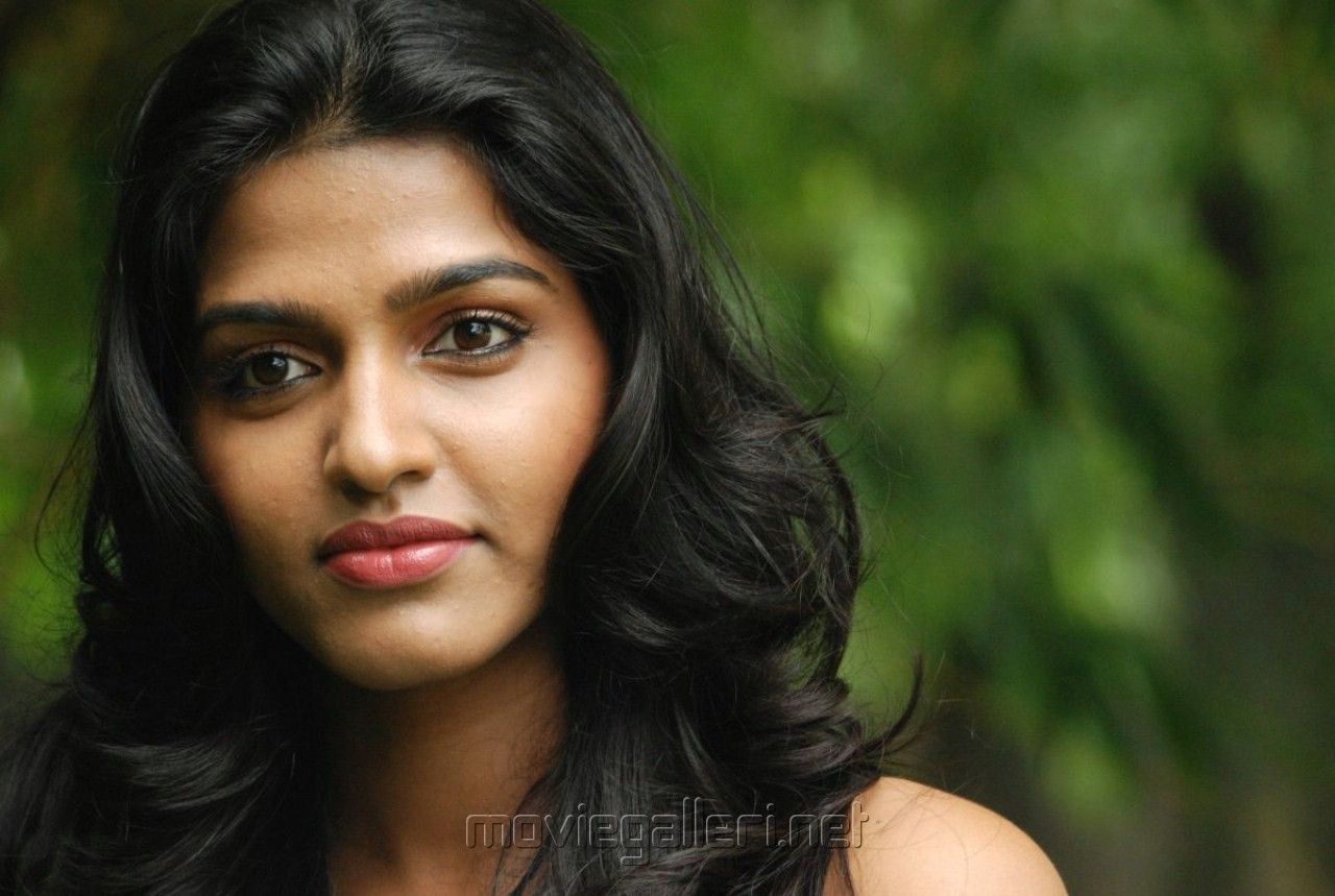 Tamil Actor Hd Wallpapers 1080p - Full Hd Tamil Actress Hd Wallpapers 1080p , HD Wallpaper & Backgrounds