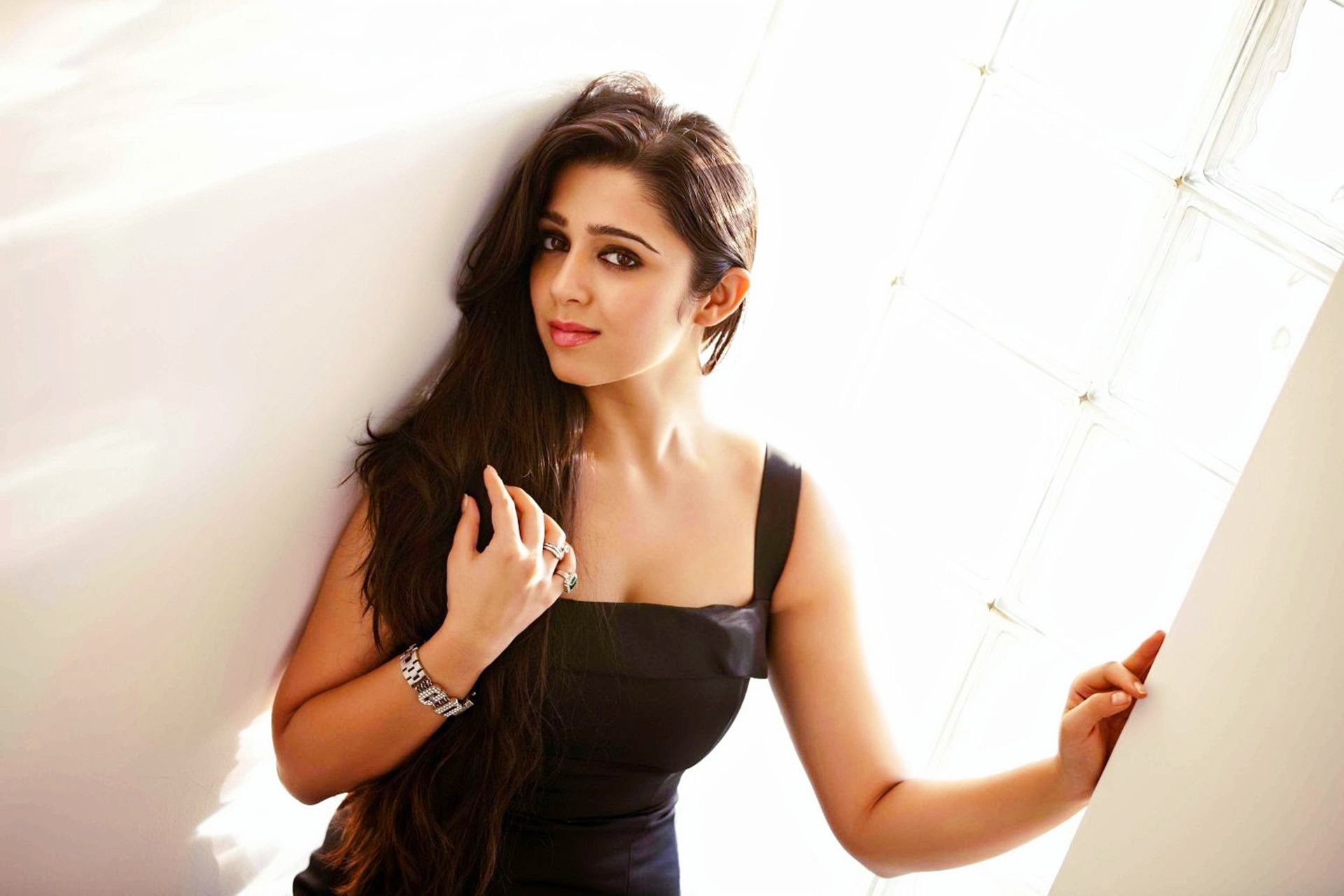 Tamil Actress Hot Hd - Tamil Actress Hd Wallpapers 1080p Hot , HD Wallpaper & Backgrounds