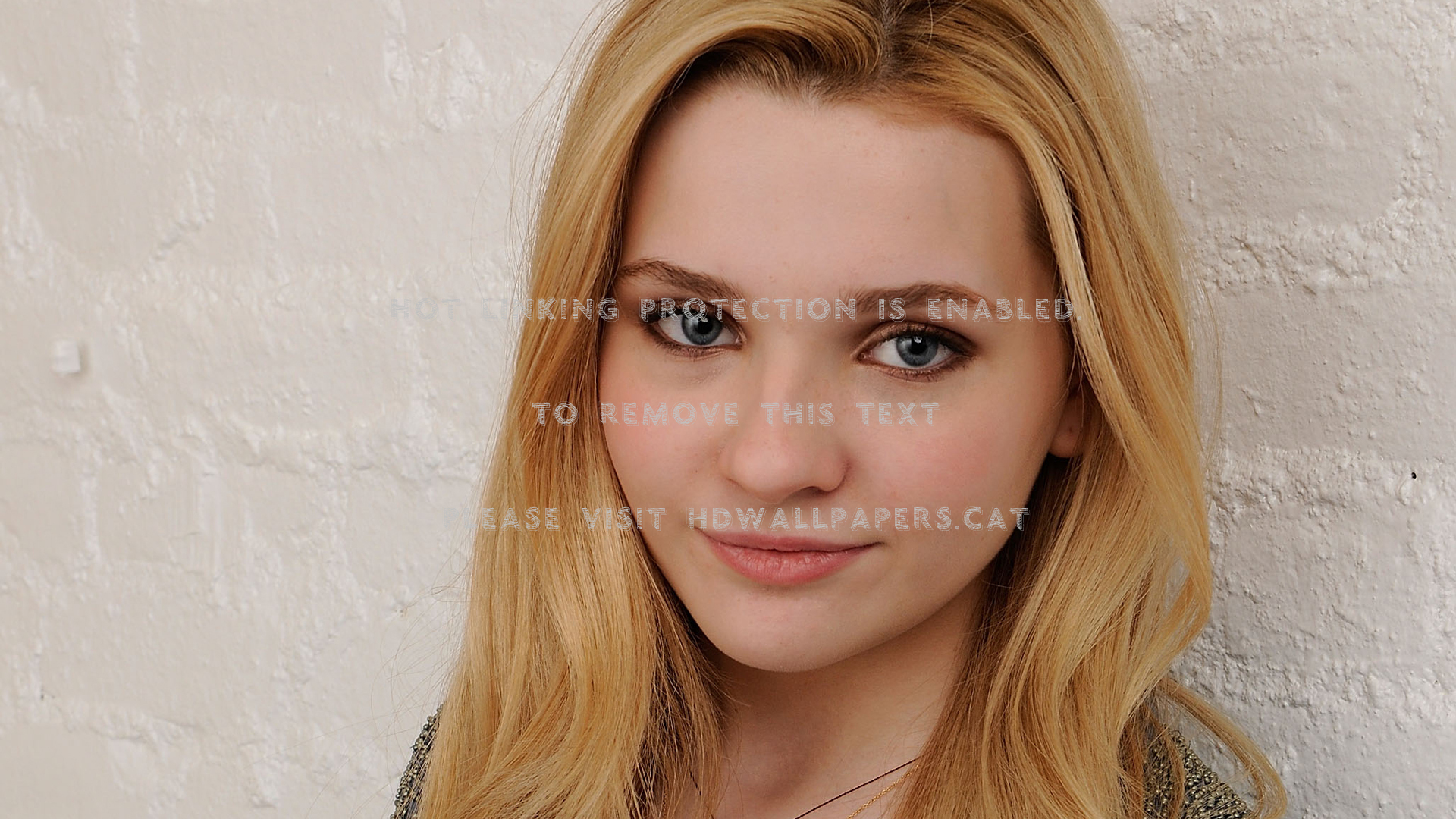 Abigail Breslin Long Hair 1571539 Hd Wallpaper Backgrounds