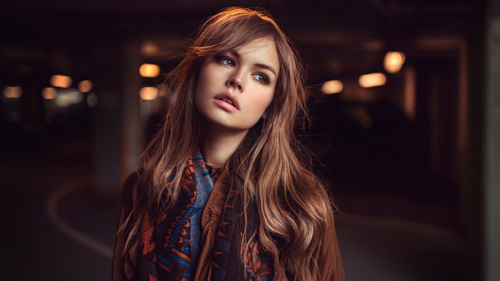 Model With Auburn Hair , HD Wallpaper & Backgrounds