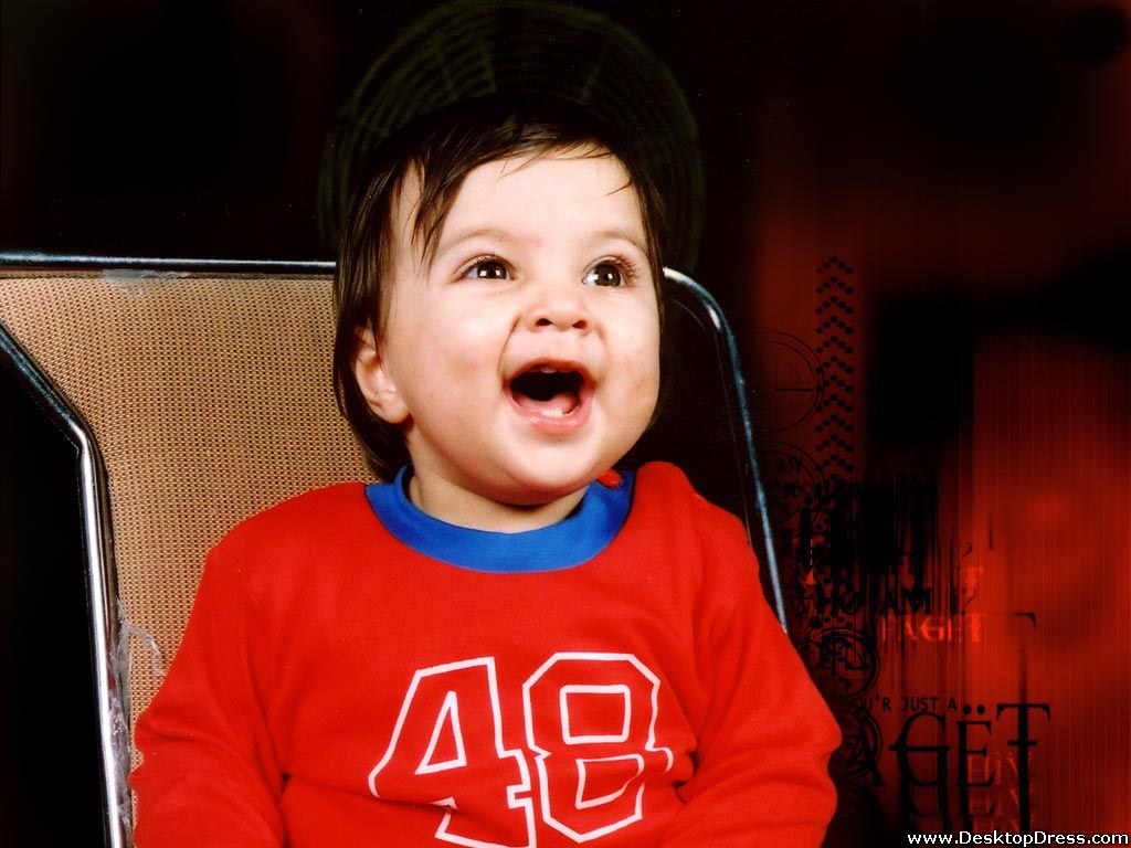 Laughing Baby In Red - Laughing Babies , HD Wallpaper & Backgrounds