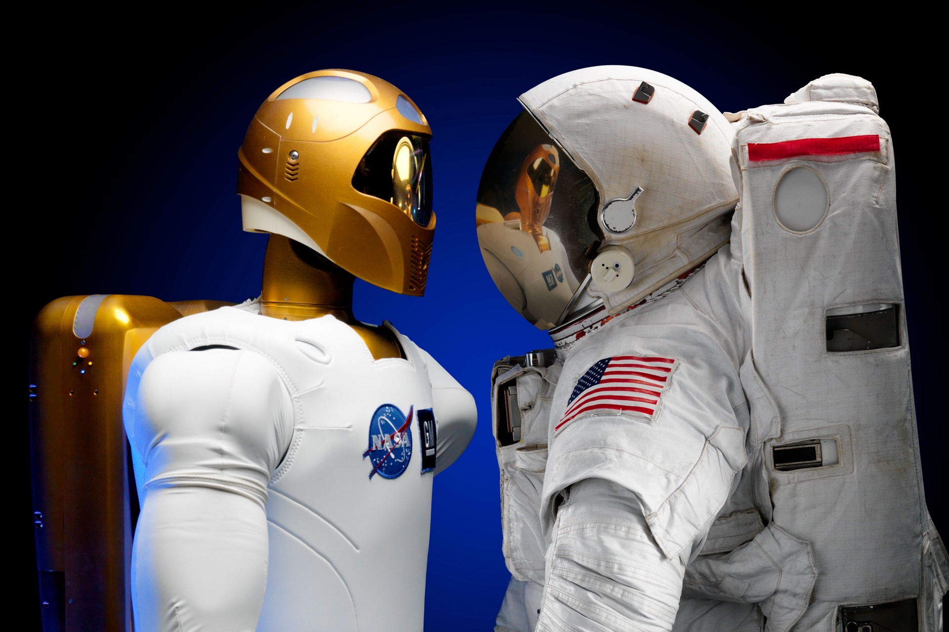 Astronaut Robonaut Handshake Free Picture - Nasa Robot , HD Wallpaper & Backgrounds