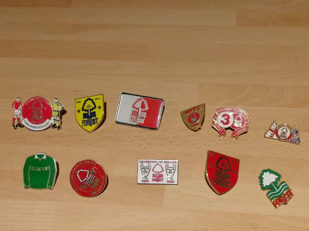 11 Nottingham Forest Pin Badges - Label , HD Wallpaper & Backgrounds