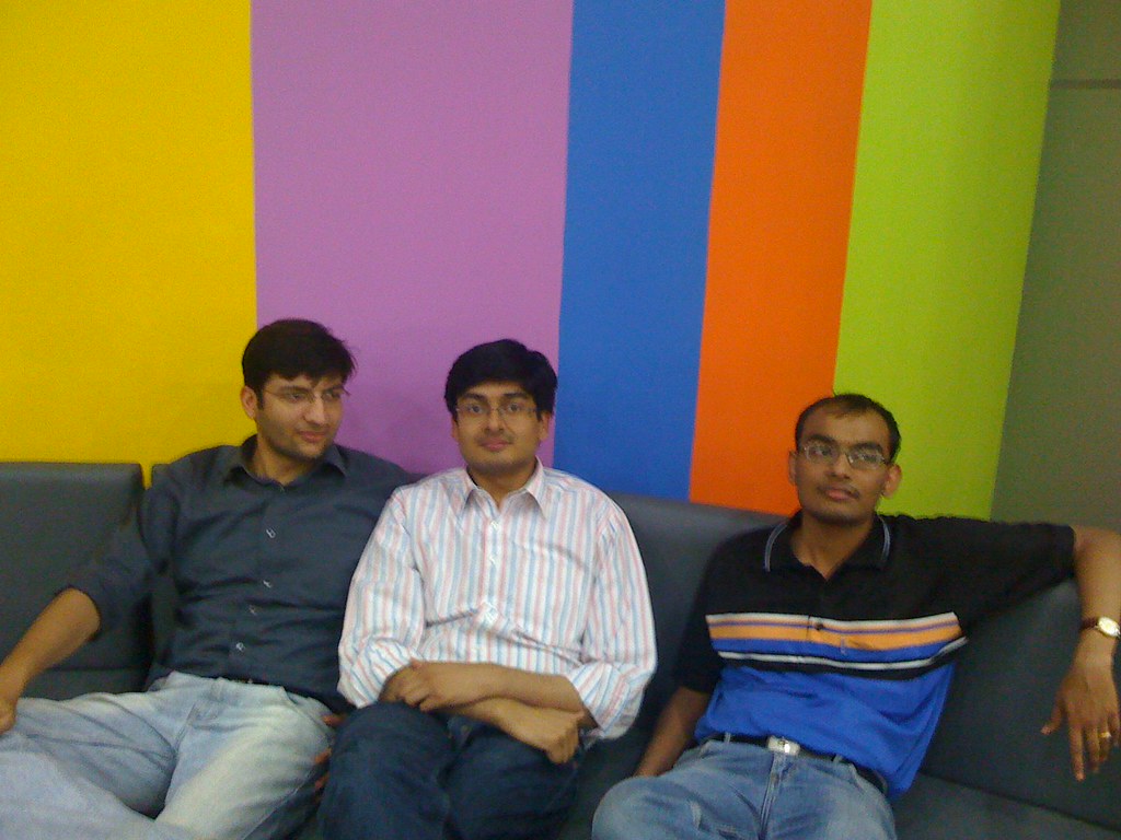 Dekh Bhai Dhek - Sitting , HD Wallpaper & Backgrounds