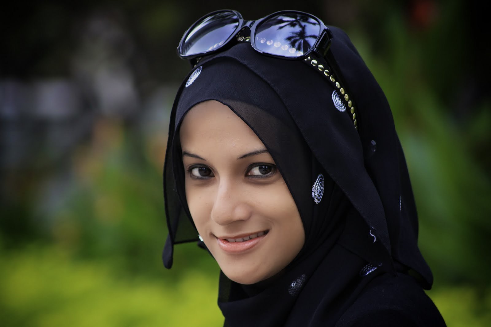 Beautiful Muslim Girl With Hijab - Beautiful Muslims Girls Real , HD Wallpaper & Backgrounds