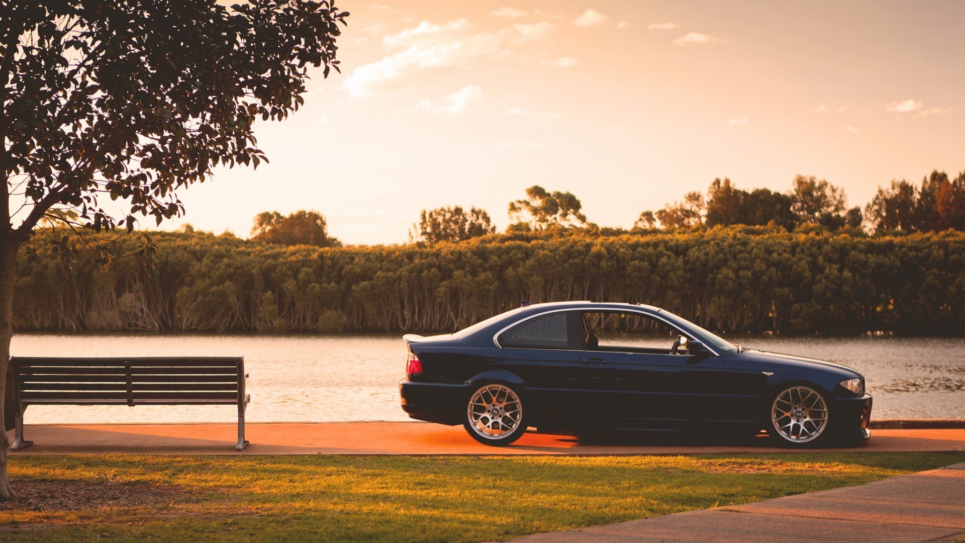 Car Rims River Bench E46 Bmw Wallpaper And Background - Bmw E46 Wallpaper Full Hd , HD Wallpaper & Backgrounds