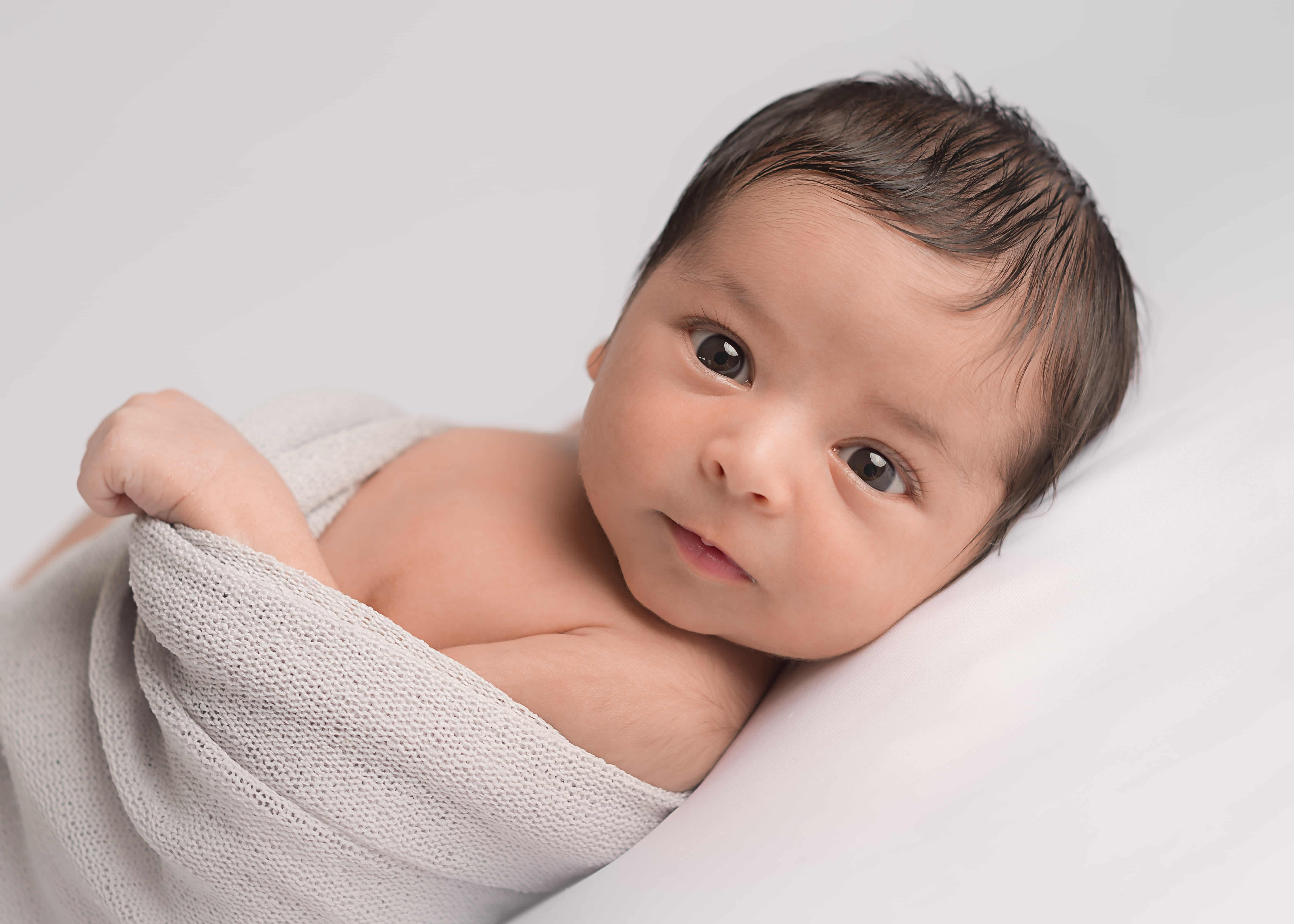 Download Newborn Baby Free Wallpapers - Unpopular Opinions Baby Edition