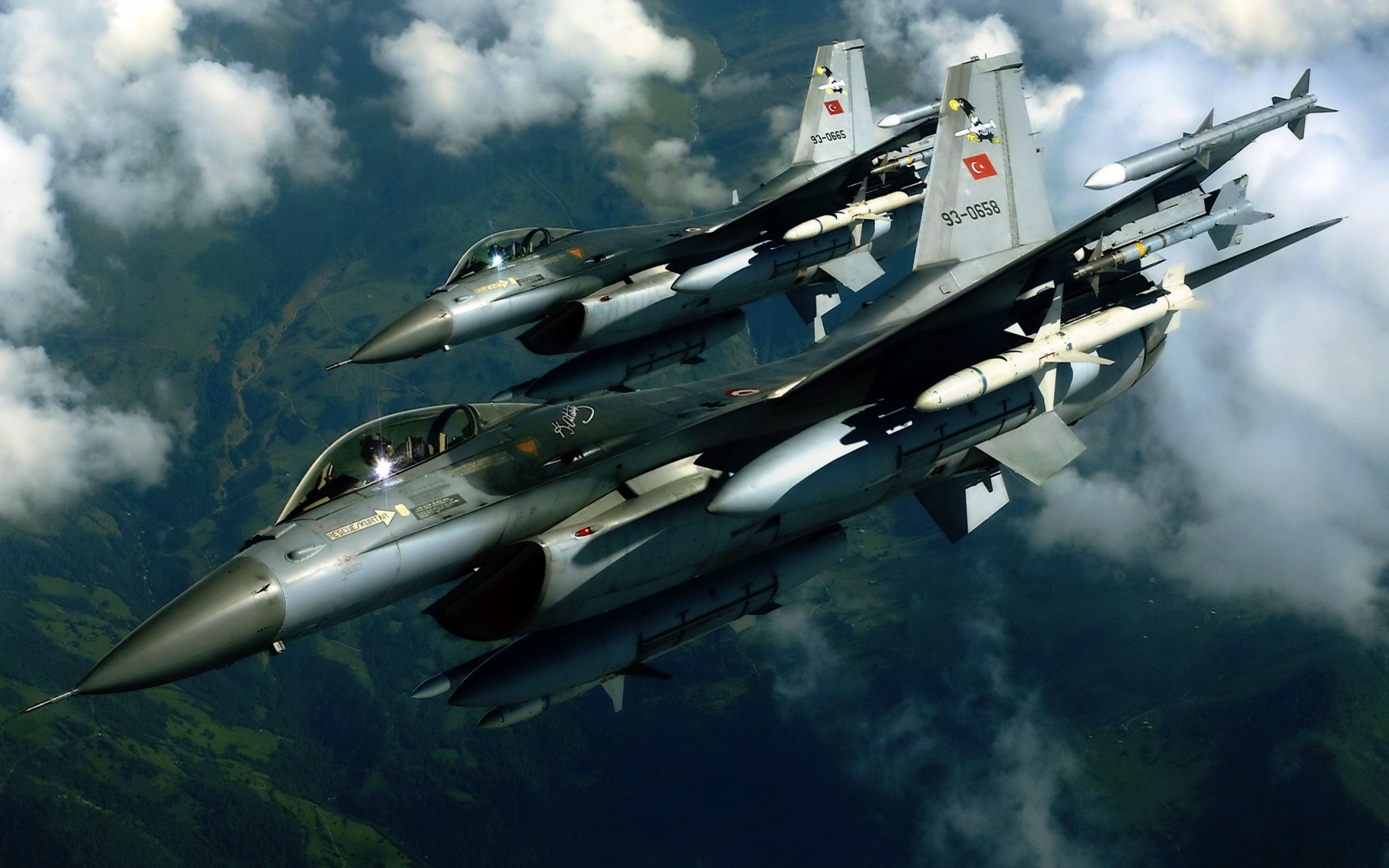 Bomber Wallpaper - Turkish Fighter Jet , HD Wallpaper & Backgrounds
