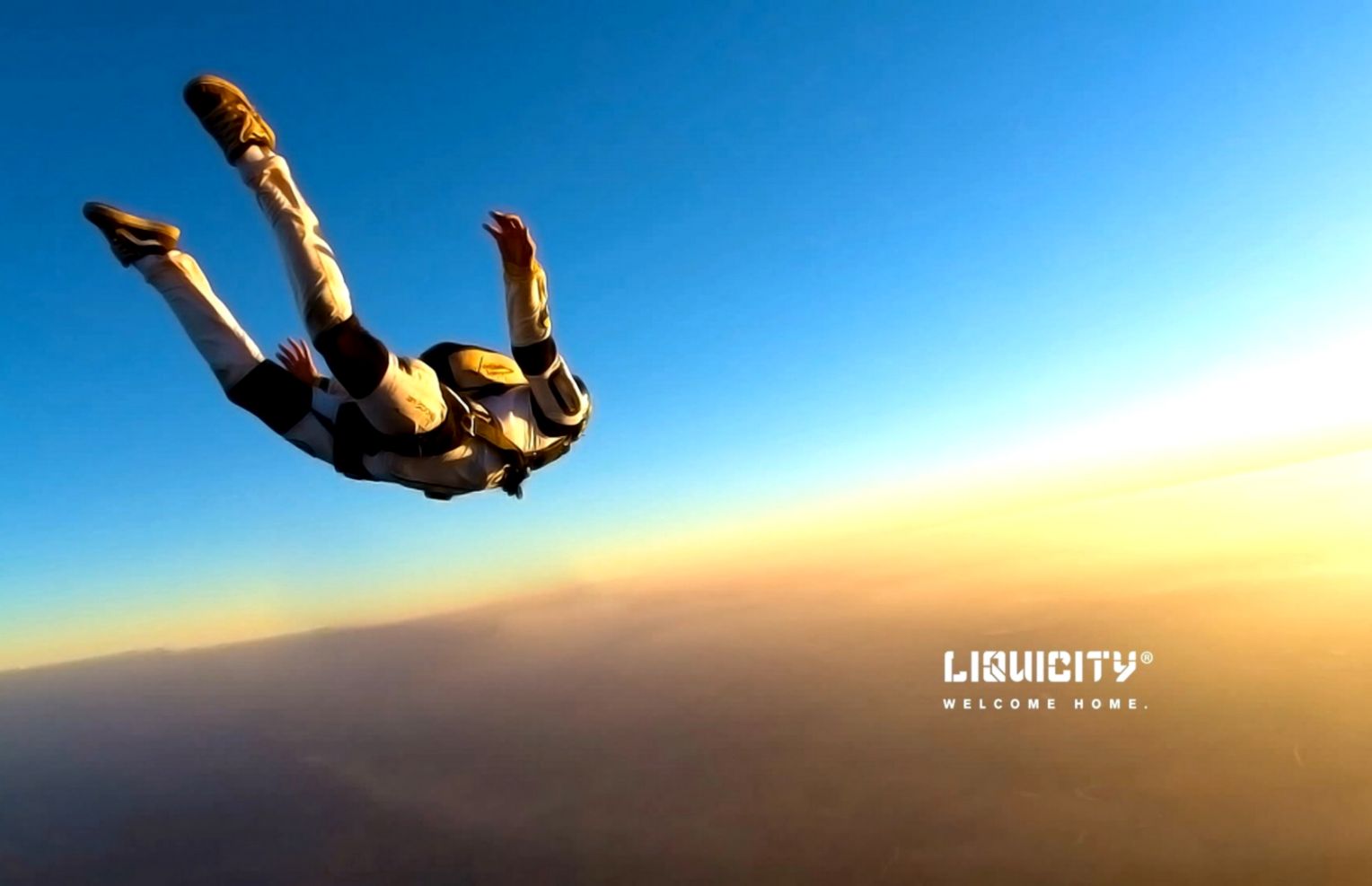 In Gallery 41 Skydiving Hd Wallpapers Backgrounds - Montage Euro 2016 , HD Wallpaper & Backgrounds