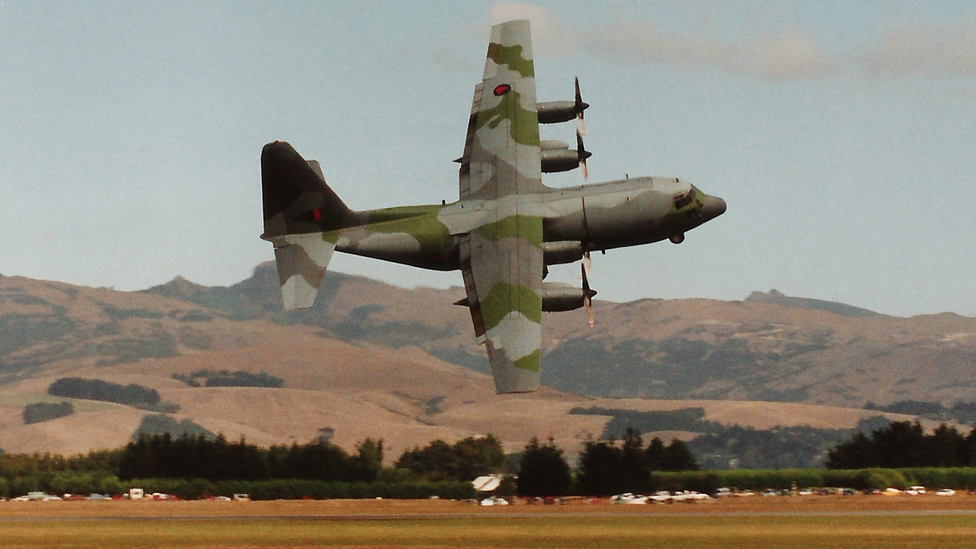 C-130 Hercules - Lockheed C-130 Hercules , HD Wallpaper & Backgrounds