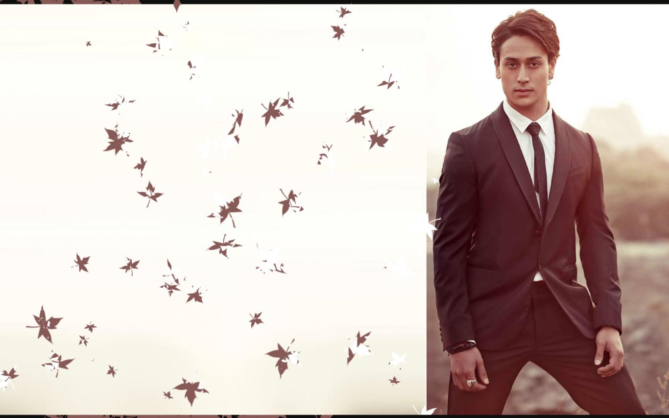 Wallpaper Free - Tiger Shroff In Formal , HD Wallpaper & Backgrounds