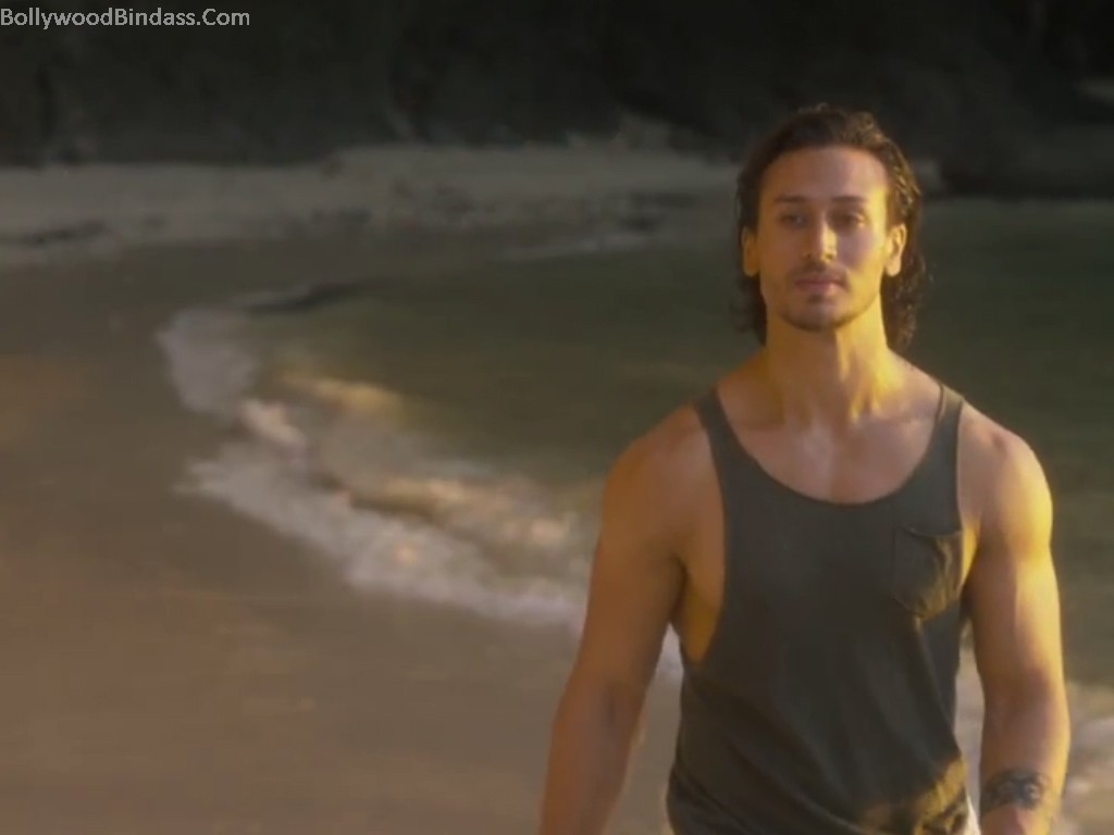 2016 Hd Baaghi Download Wallpaper - Tiger Shroff Baaghi Sad , HD Wallpaper & Backgrounds